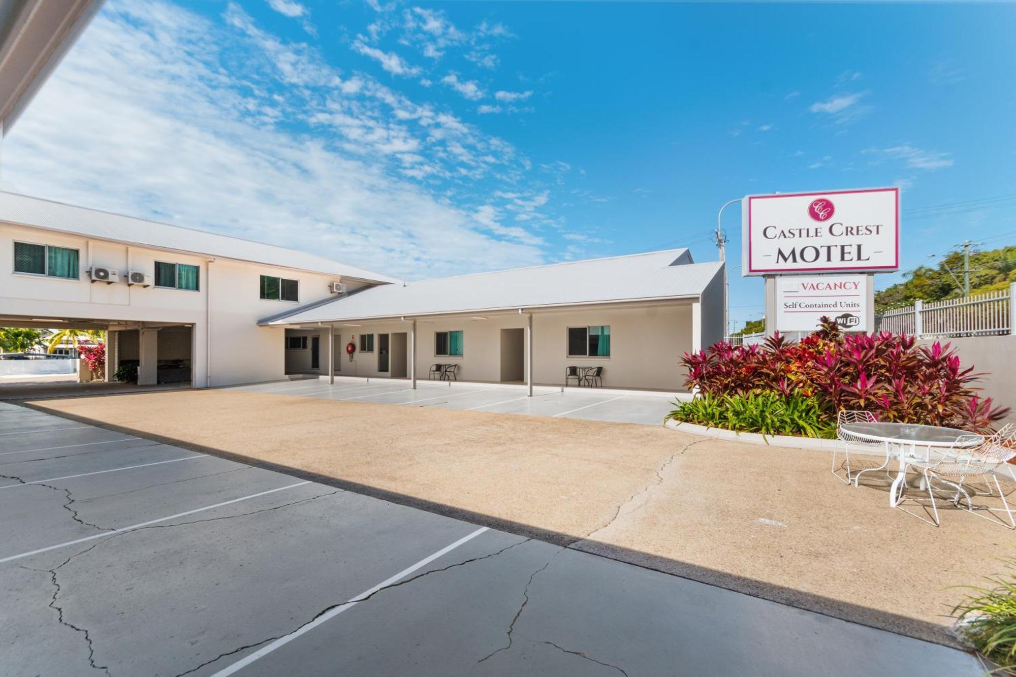 Castle Crest Motel Таунсвилл Экстерьер фото