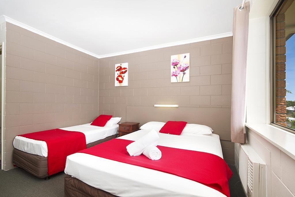 Castle Crest Motel Таунсвилл Номер фото